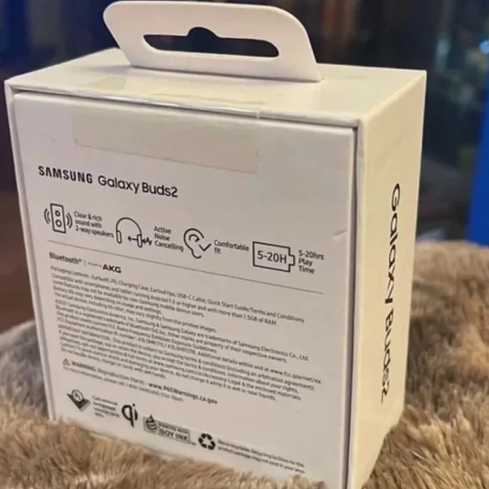 WOW POSHMARK - NWT Samsung Galaxy Buds2